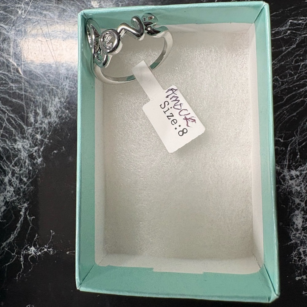 Parklane love ring size 8 new